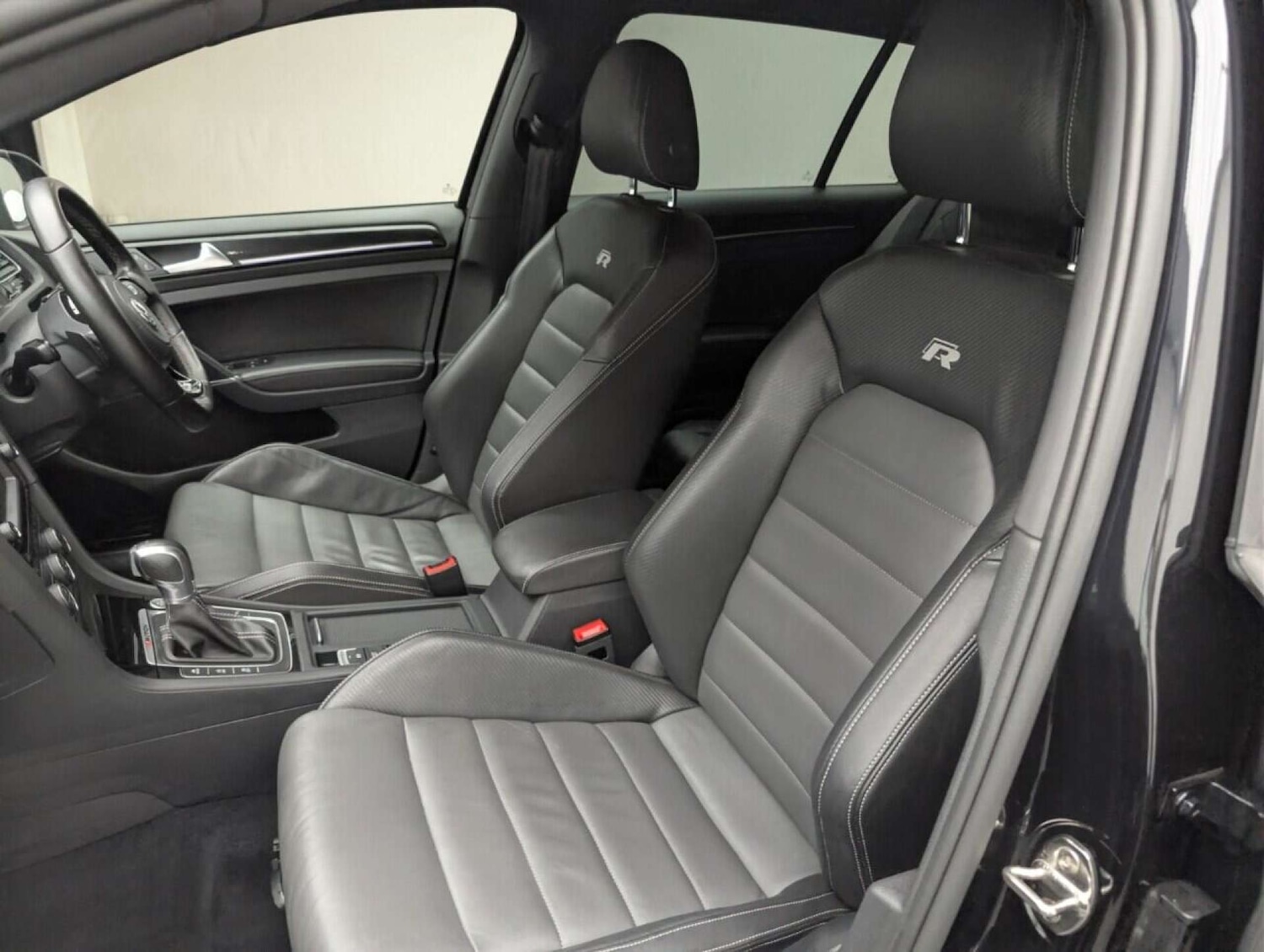 Used Volkswagen Golf 2016 for sale - 77713517: Photo 24