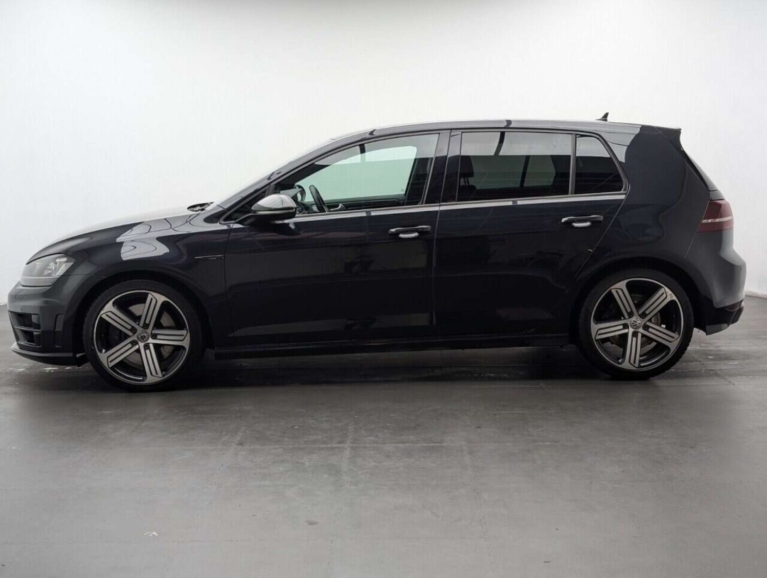 Used Volkswagen Golf 2016 for sale - 77713517: Photo 5
