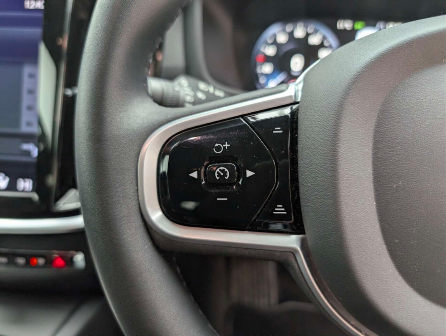 Used Volvo V60 2021 for sale - 77766983: Photo 14