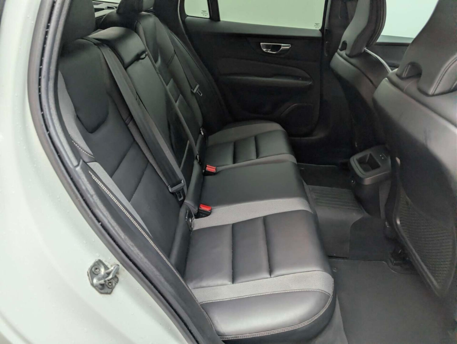 Used Volvo V60 2021 for sale - 77766983: Photo 21