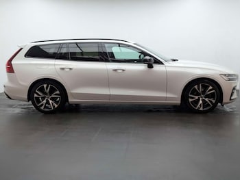 Used Volvo V60 2021 for sale - 77766983: Photo