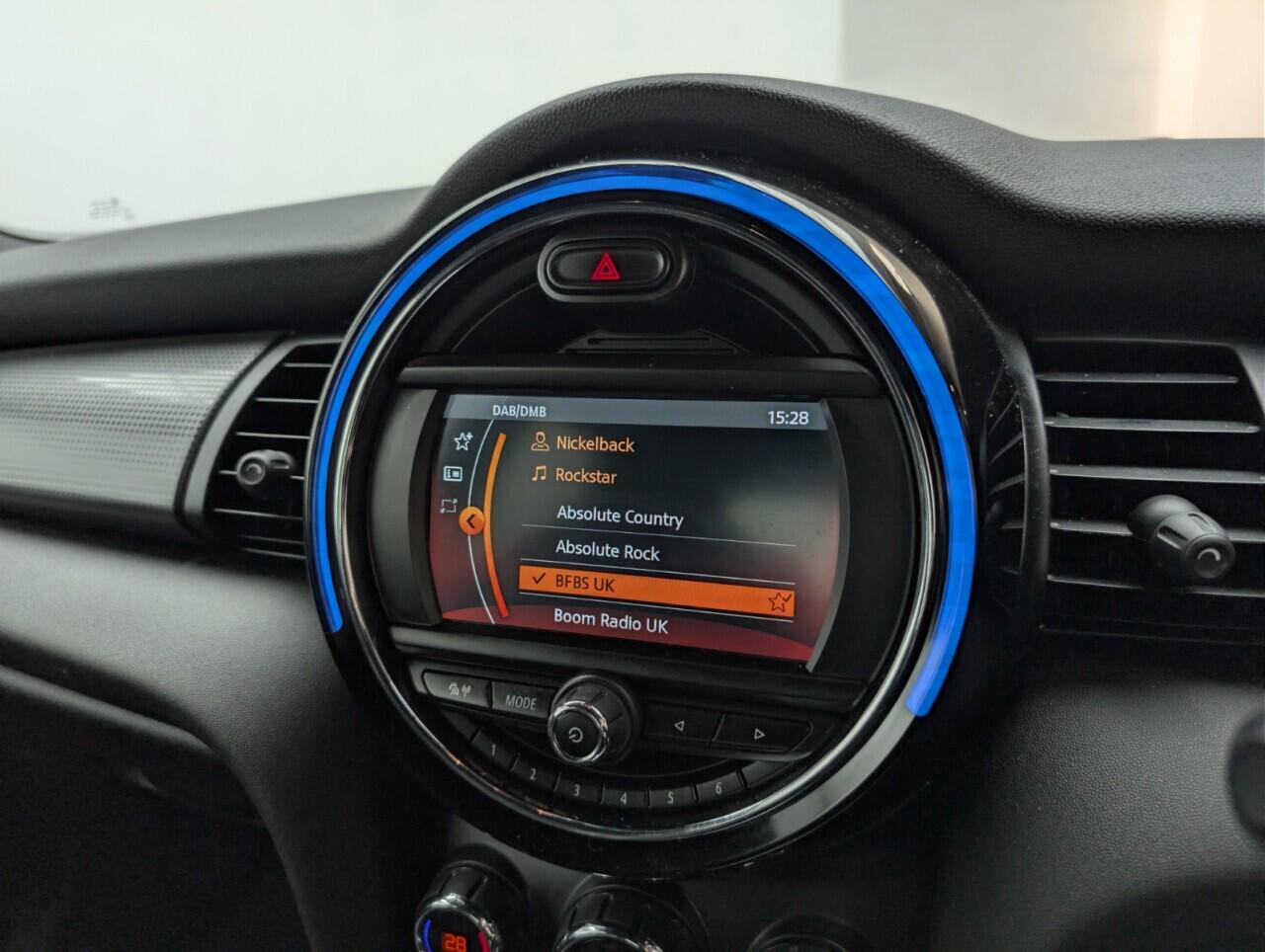 Used MINI Hatch 2019 for sale - 76913427: Photo 14