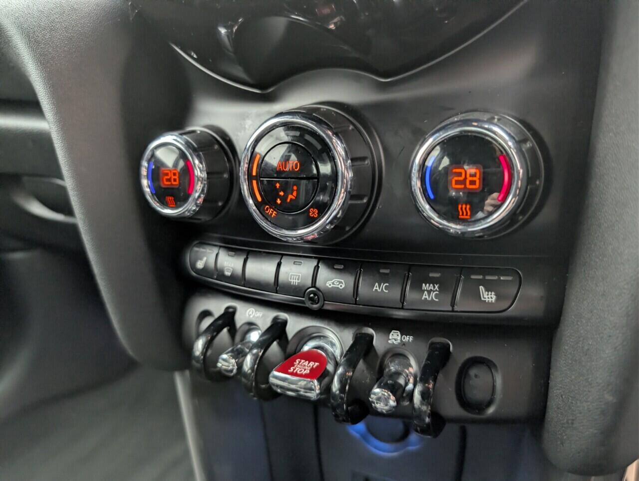 Used MINI Hatch 2019 for sale - 76913427: Photo 15