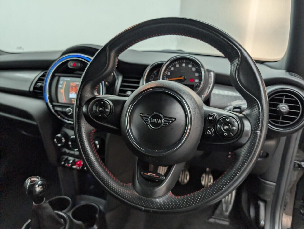 Used MINI Hatch 2019 for sale - 76913427: Photo 22