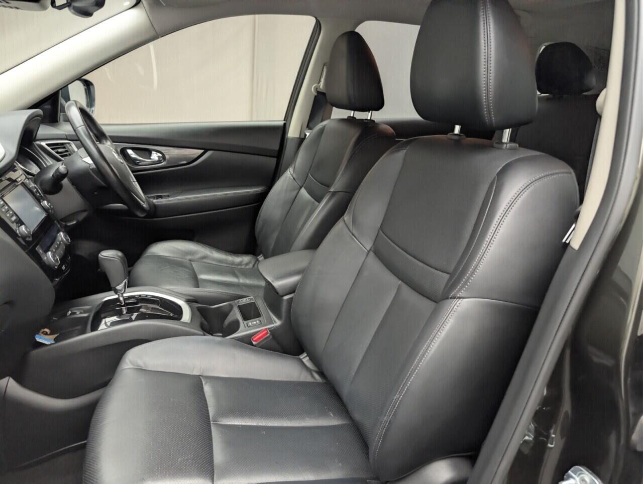 Used Nissan X-Trail 2017 for sale - 77097404: Photo 40