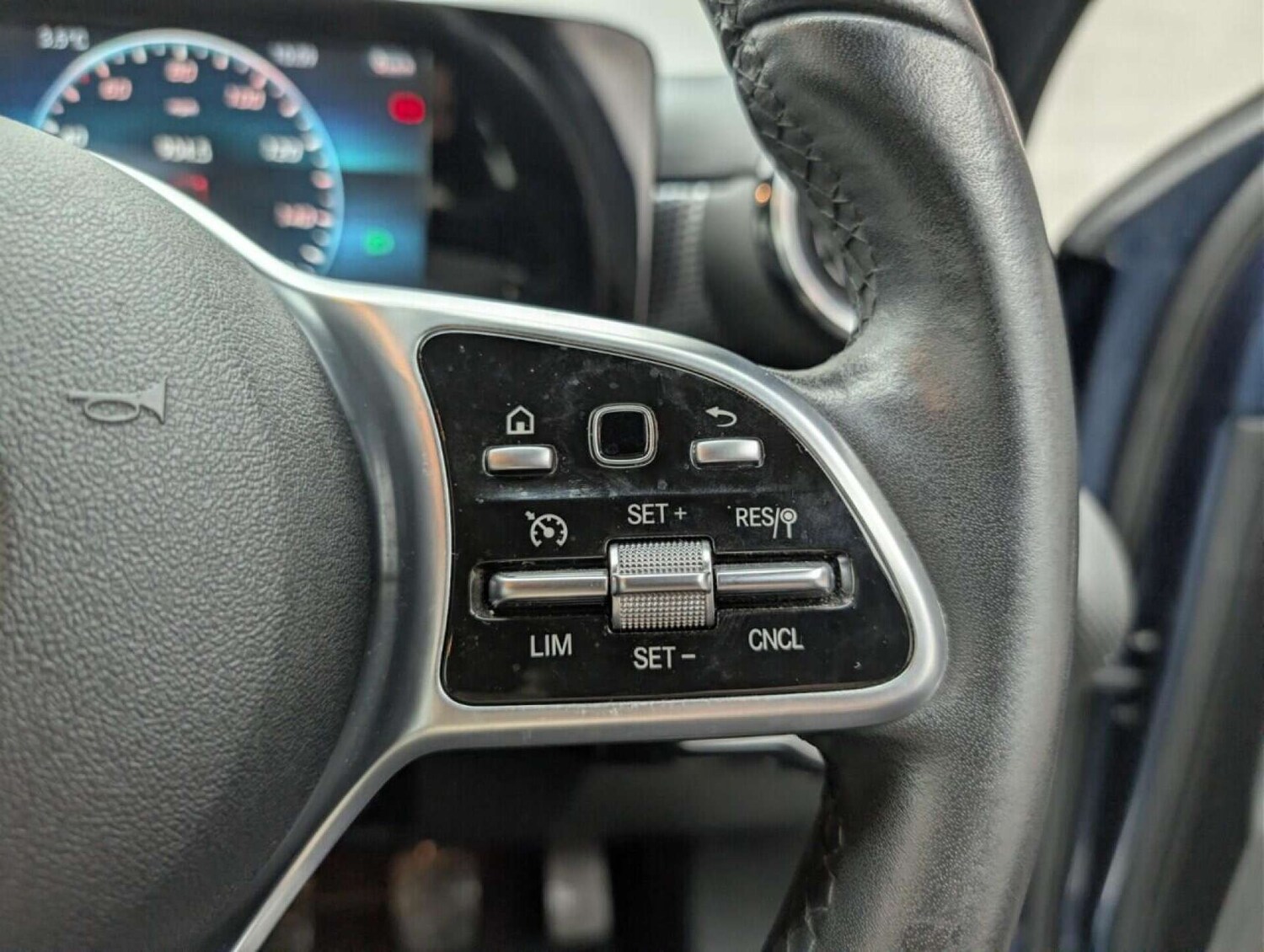 Used Mercedes-Benz A-Class 2019 for sale - 77714361: Photo 18