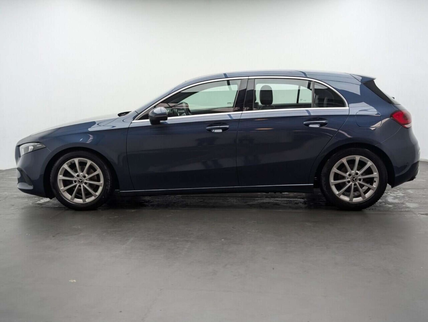 Used Mercedes-Benz A-Class 2019 for sale - 77714361: Photo 5