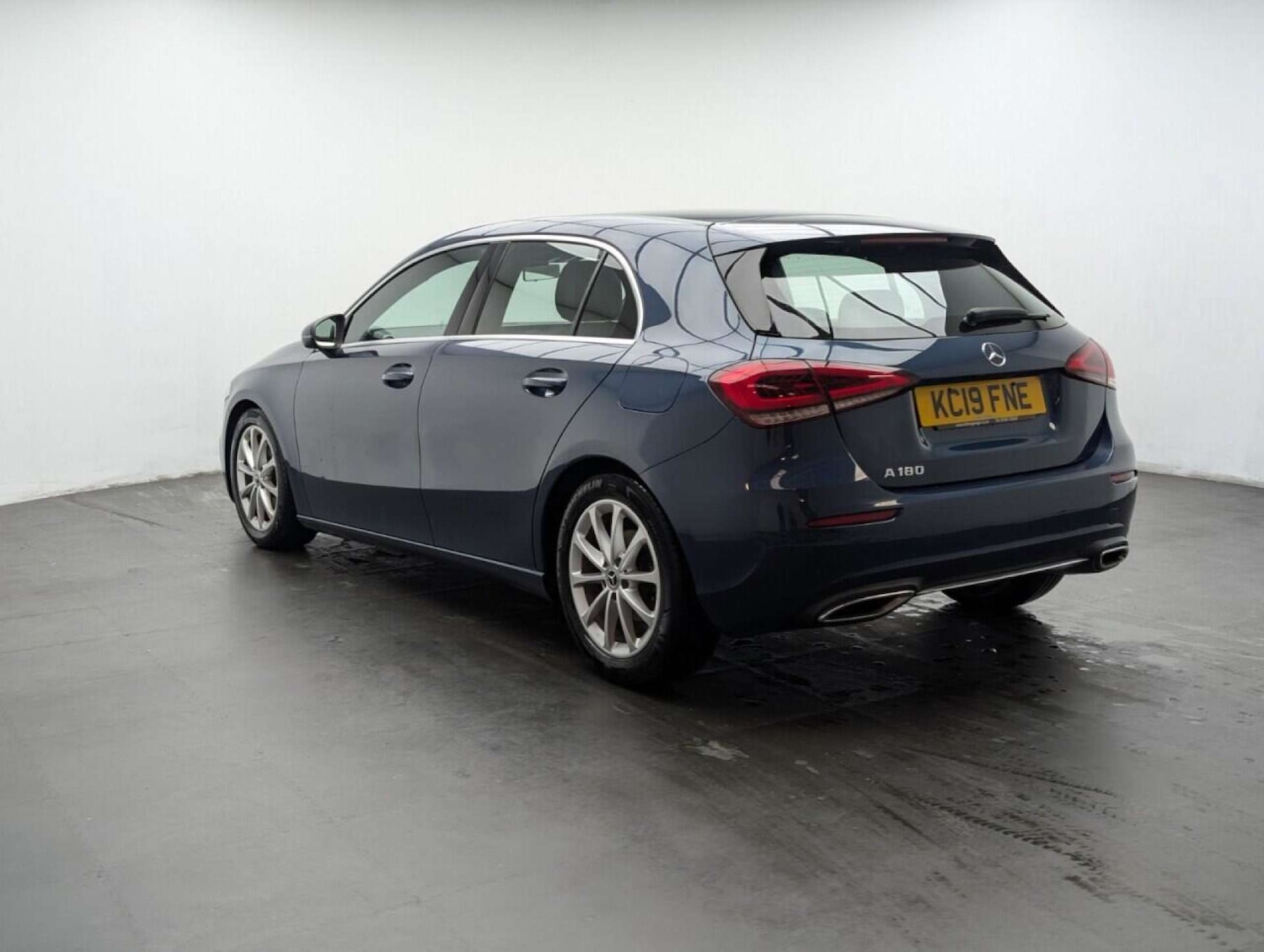 Used Mercedes-Benz A-Class 2019 for sale - 77714361: Photo 6