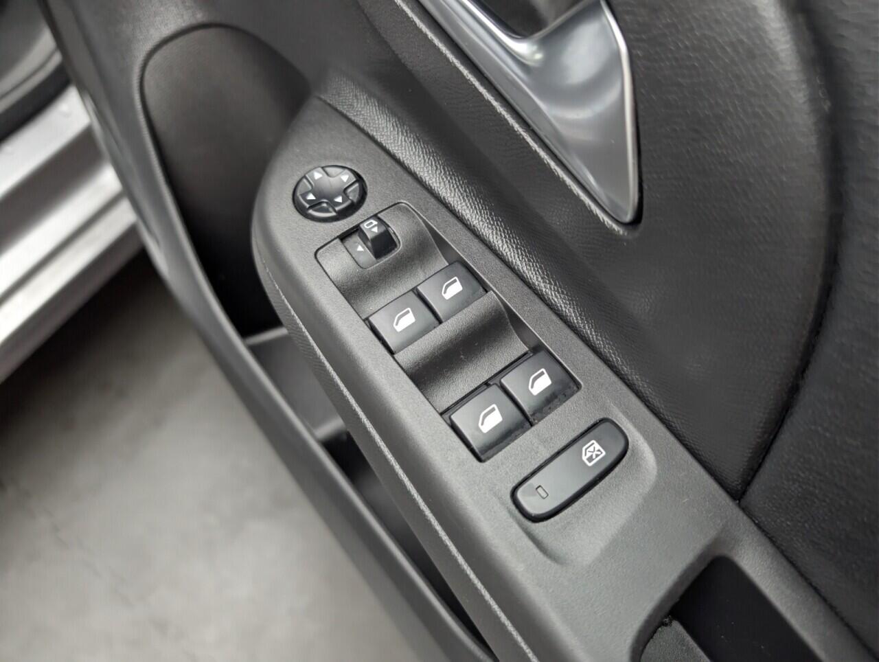 Used Vauxhall Corsa 2021 for sale - 76425385: Photo 31