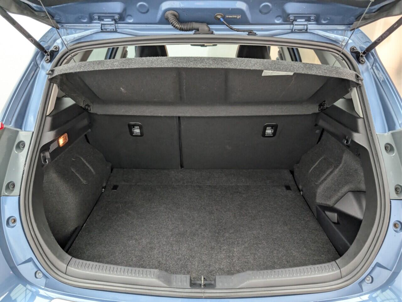 Used Toyota Auris 2018 for sale - 77091642: Photo 38