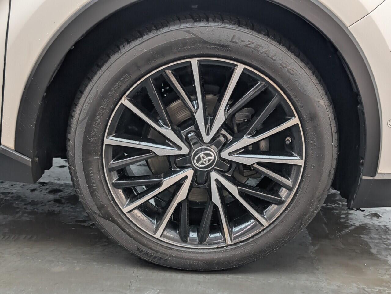 Used Toyota C-HR 2019 for sale - 76424804: Photo 10