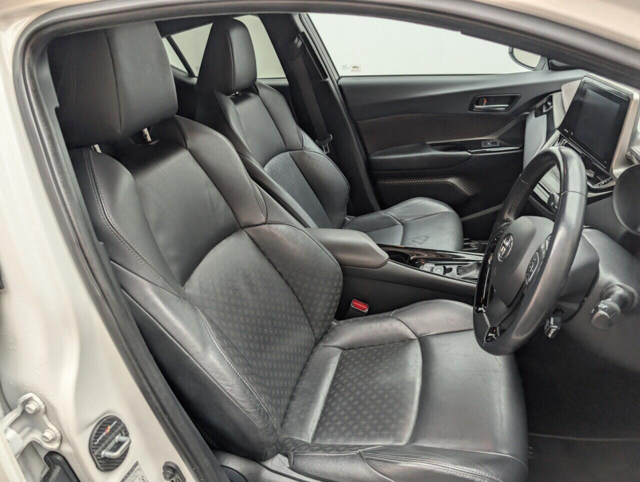 Used Toyota C-HR 2019 for sale - 76424804: Photo 12