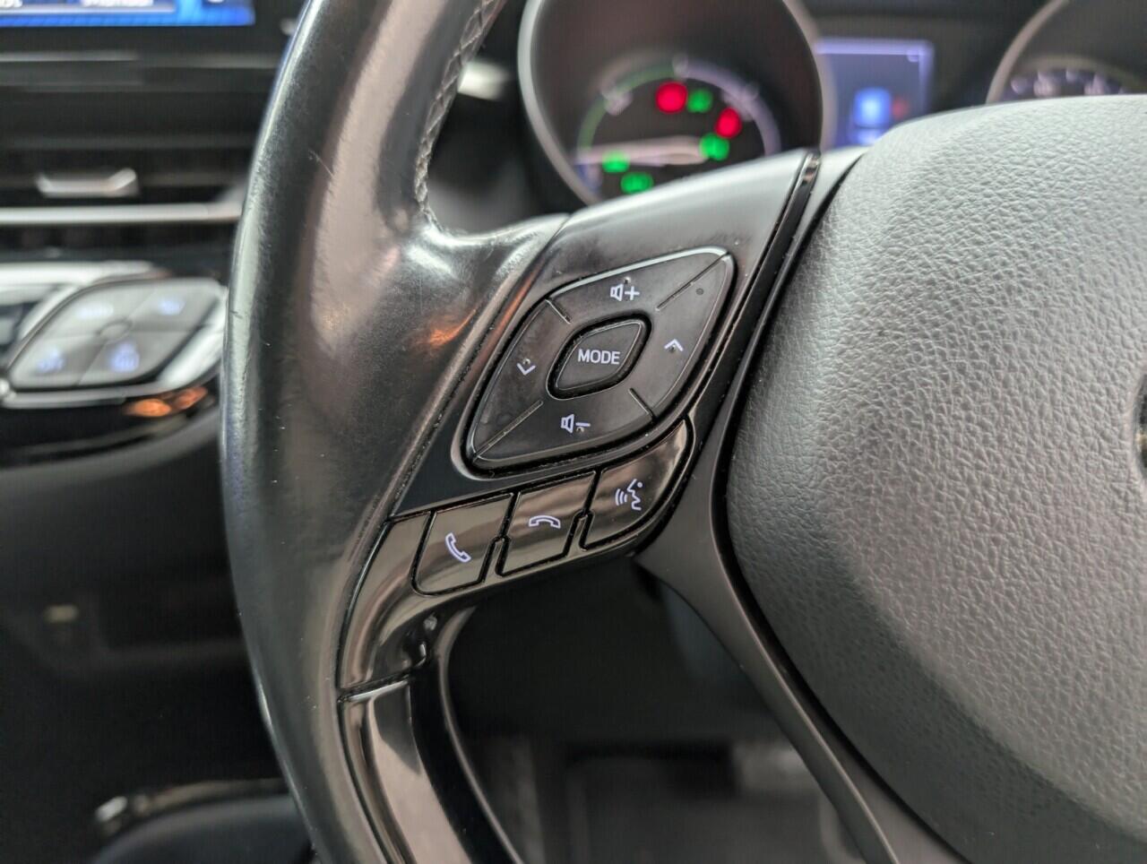 Used Toyota C-HR 2019 for sale - 76424804: Photo 18