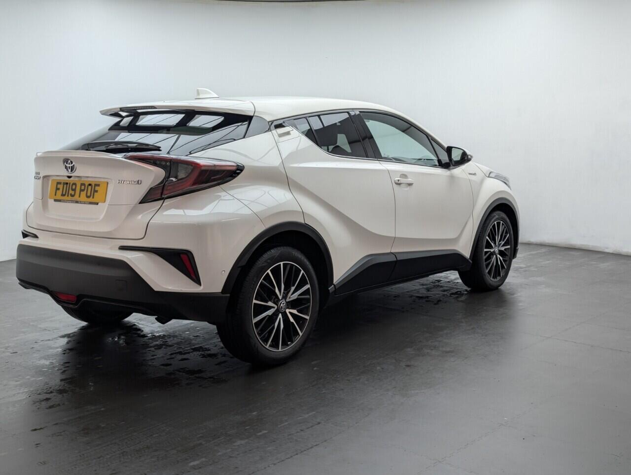 Used Toyota C-HR 2019 for sale - 76424804: Photo 8