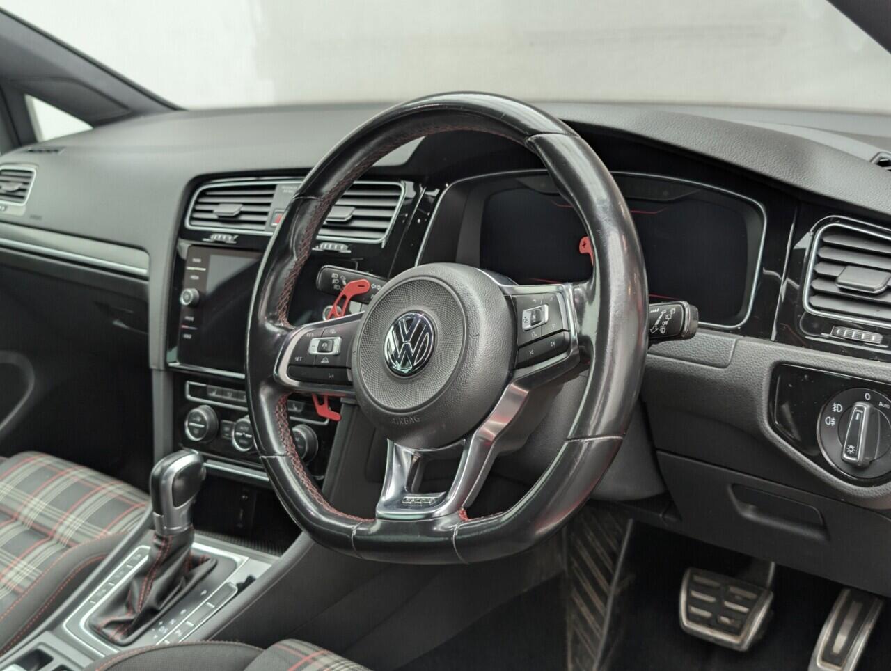 Used Volkswagen Golf 2018 for sale - 76424002: Photo 11