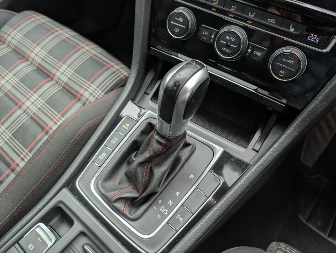 Used Volkswagen Golf 2018 for sale - 76424002: Photo 18