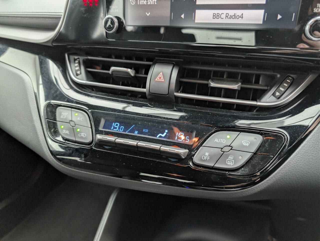 Used Toyota C-HR 2022 for sale - 76659235: Photo 14