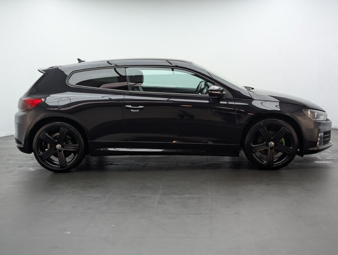 Used Volkswagen Scirocco 2016 for sale - 76423996: Photo 9