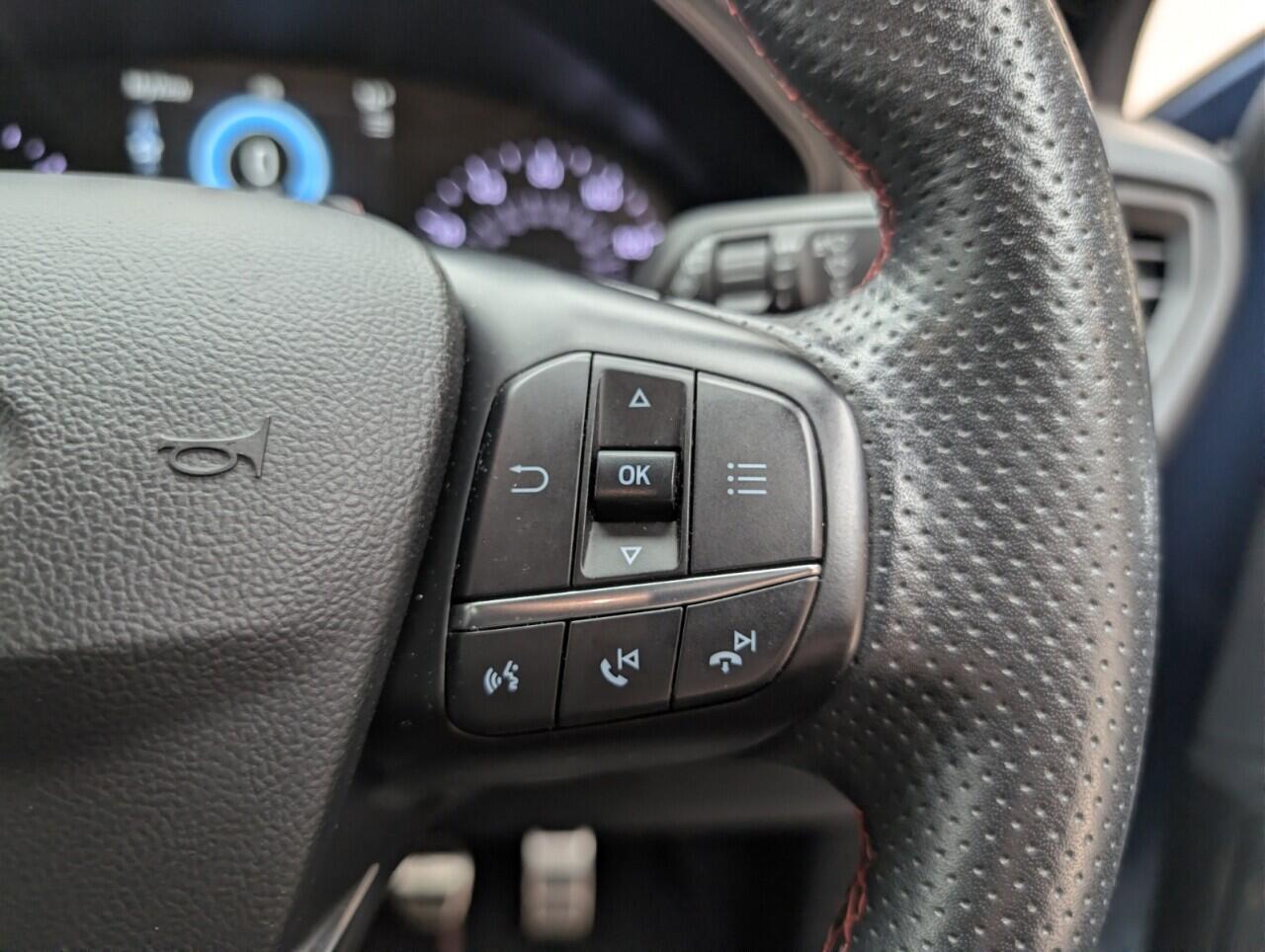 Used Ford Focus 2020 for sale - 76457409: Photo 20