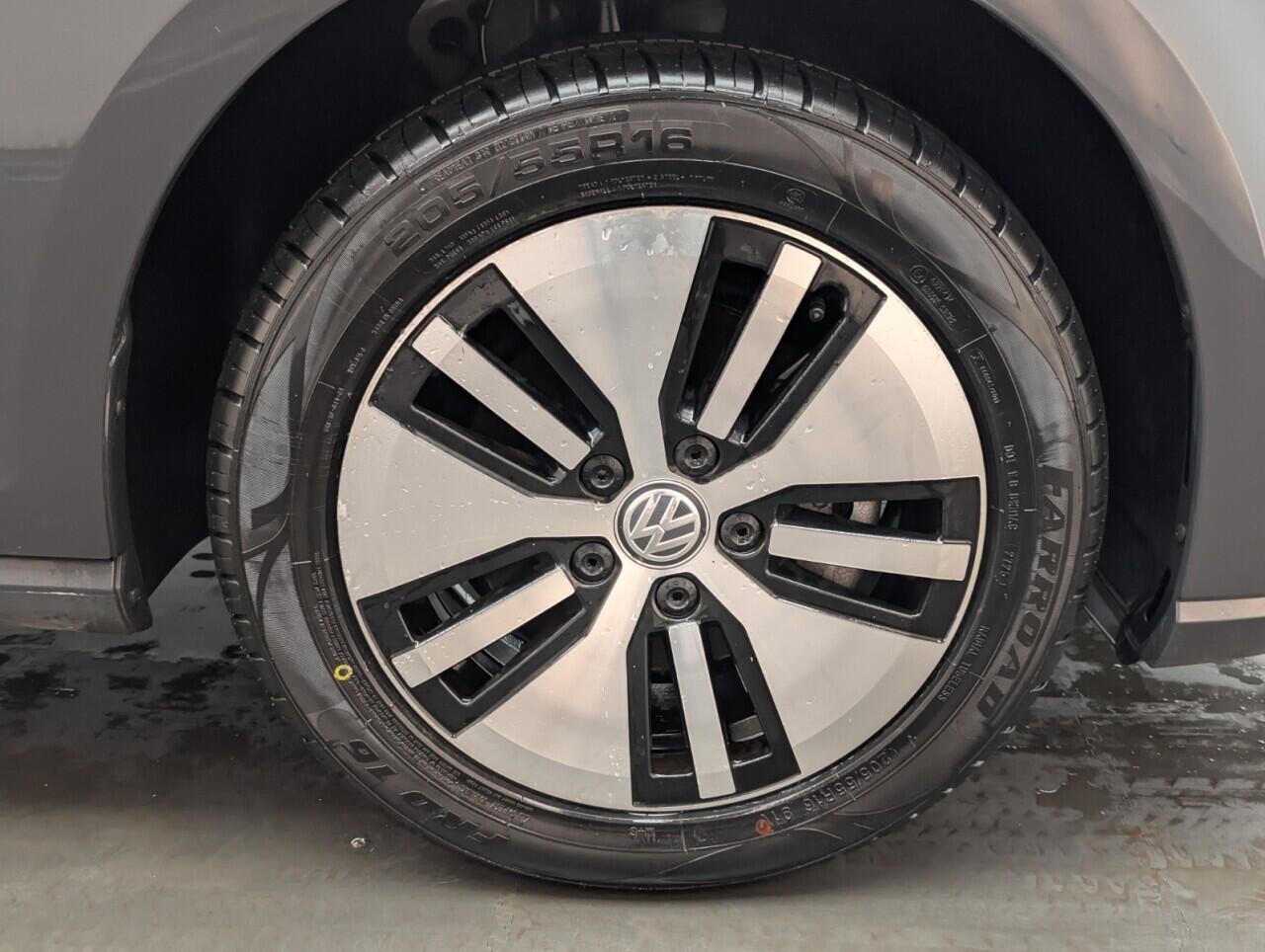 Used Volkswagen Golf 2019 for sale - 76424410: Photo 10