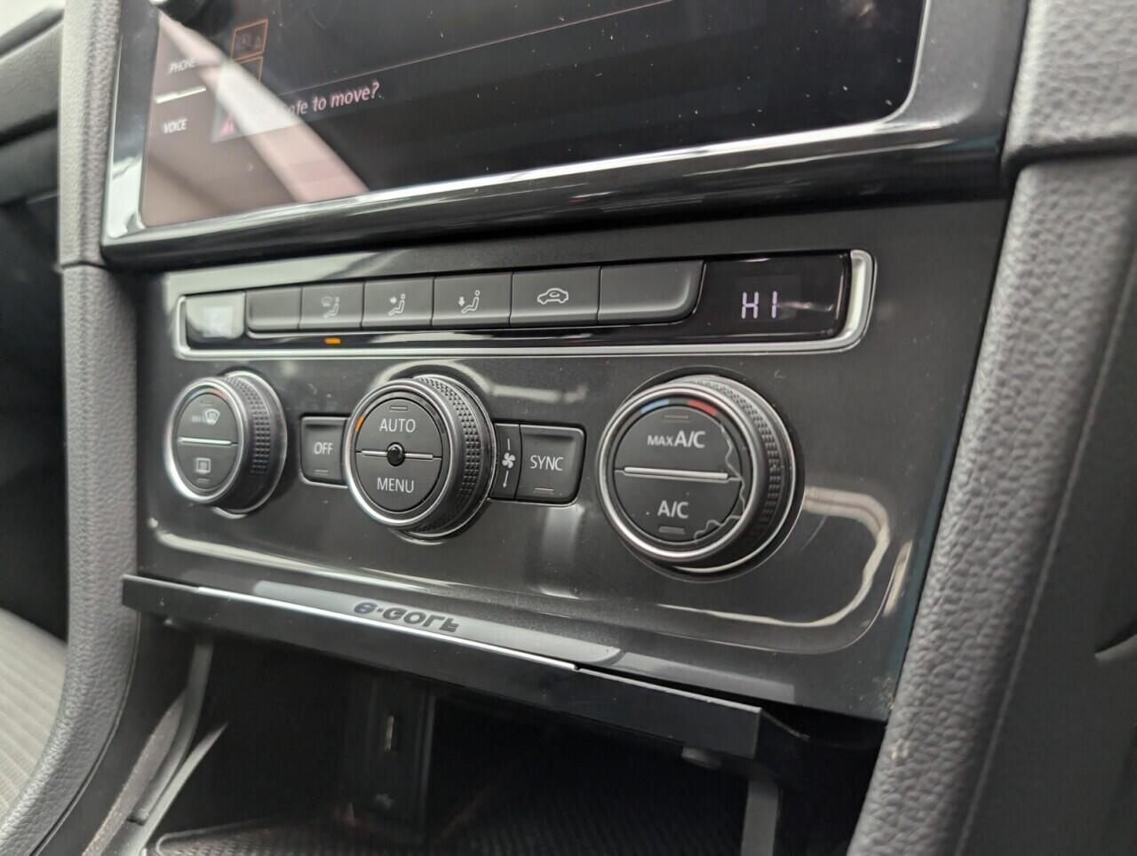 Used Volkswagen Golf 2019 for sale - 76424410: Photo 16