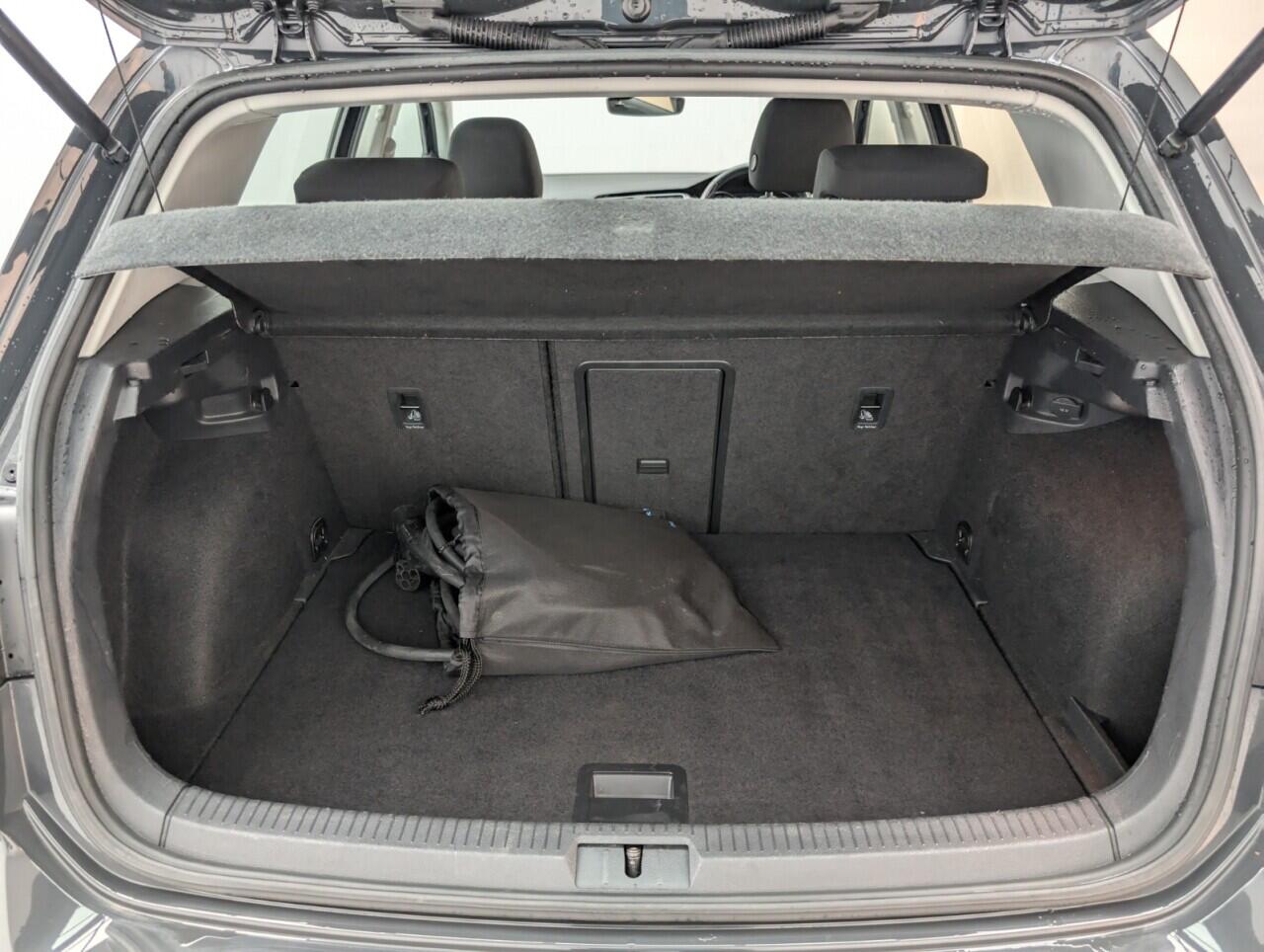 Used Volkswagen Golf 2019 for sale - 76424410: Photo 27