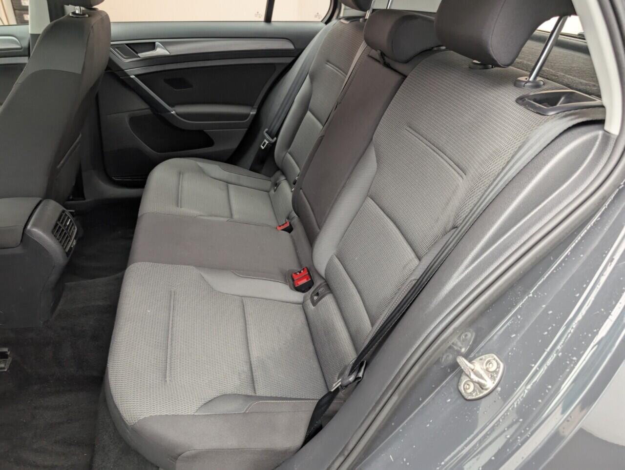 Used Volkswagen Golf 2019 for sale - 76424410: Photo 28