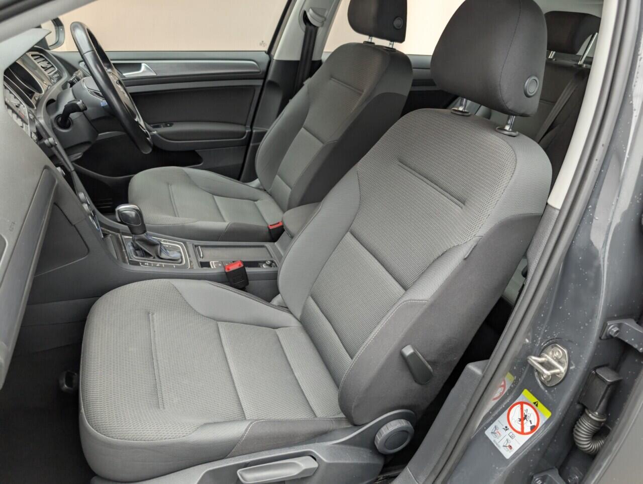 Used Volkswagen Golf 2019 for sale - 76424410: Photo 29