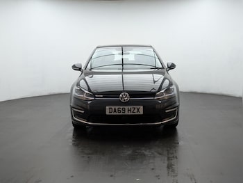 Used Volkswagen Golf 2019 for sale - 76424410: Photo