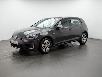 Used Volkswagen Golf 2019 for sale - 76424410: Photo