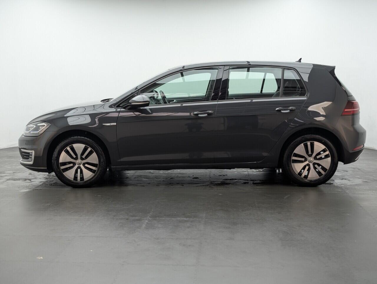 Used Volkswagen Golf 2019 for sale - 76424410: Photo 5