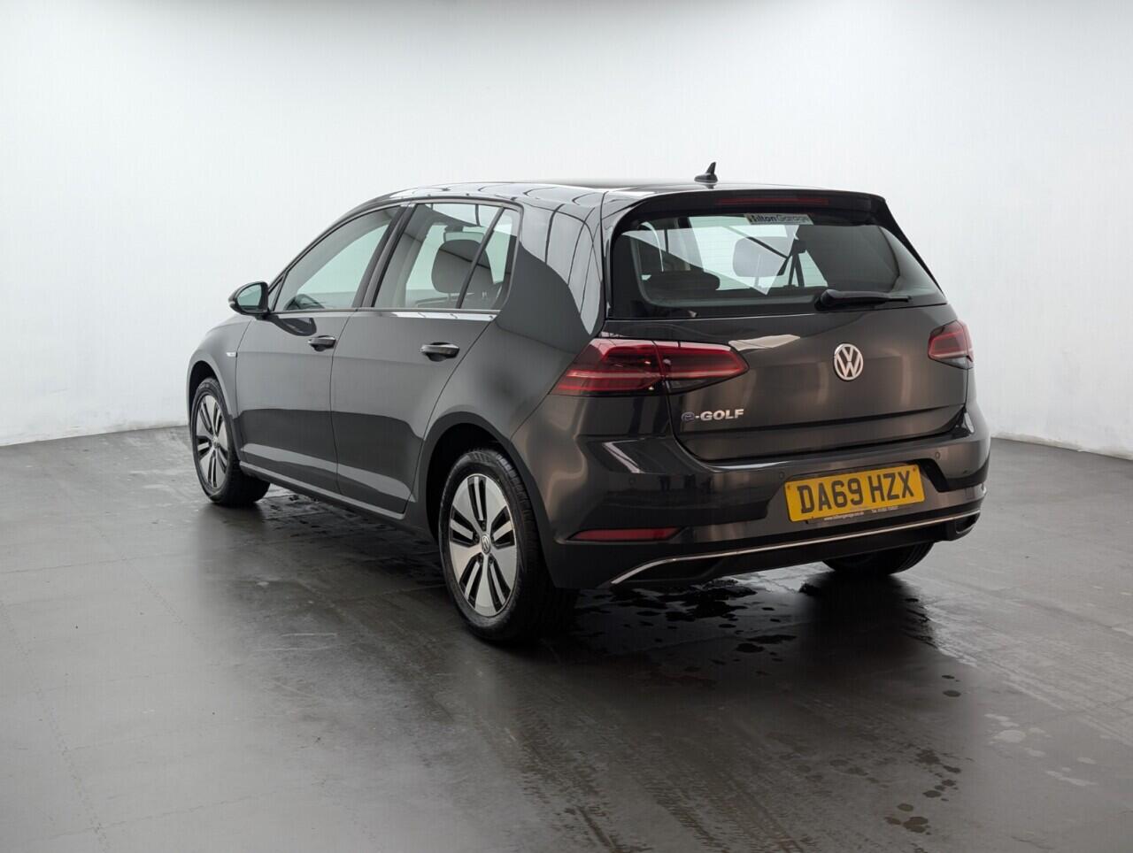 Used Volkswagen Golf 2019 for sale - 76424410: Photo 6
