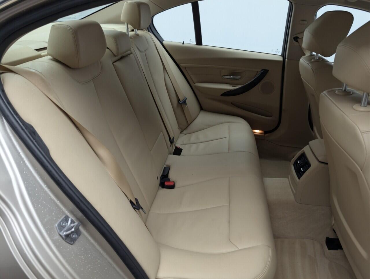 Used BMW 3 Series 2015 for sale - 77633033: Photo 23