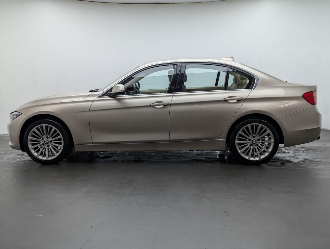Used BMW 3 Series 2015 for sale - 77633033: Photo 5