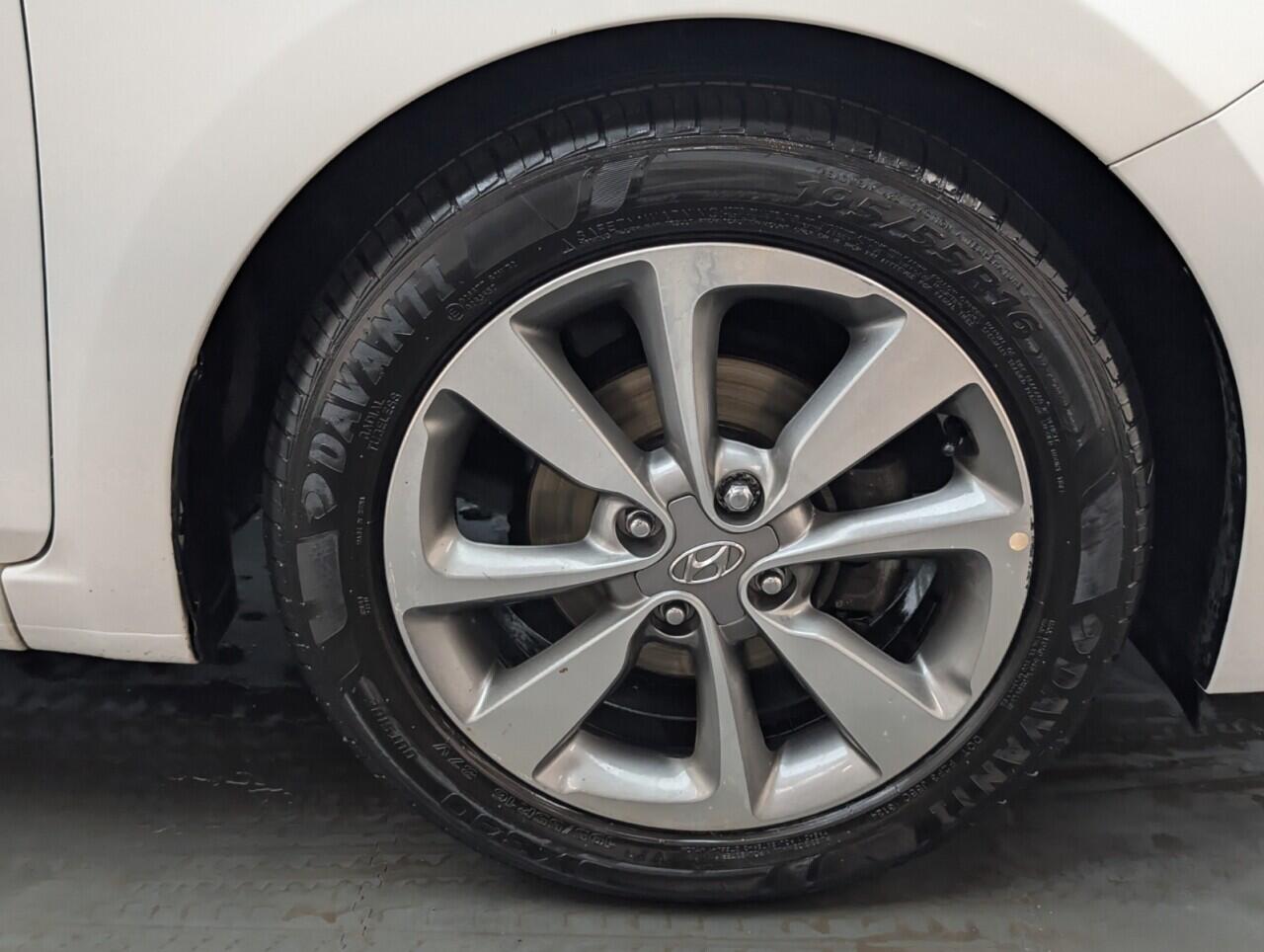 Used Hyundai i20 2018 for sale - 77098147: Photo 10