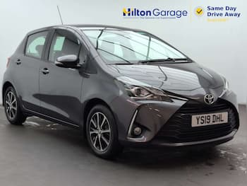Used Toyota Yaris 2019 for sale - 79559631: Photo