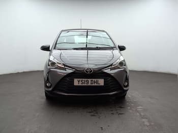 Used Toyota Yaris 2019 for sale - 79559631: Photo