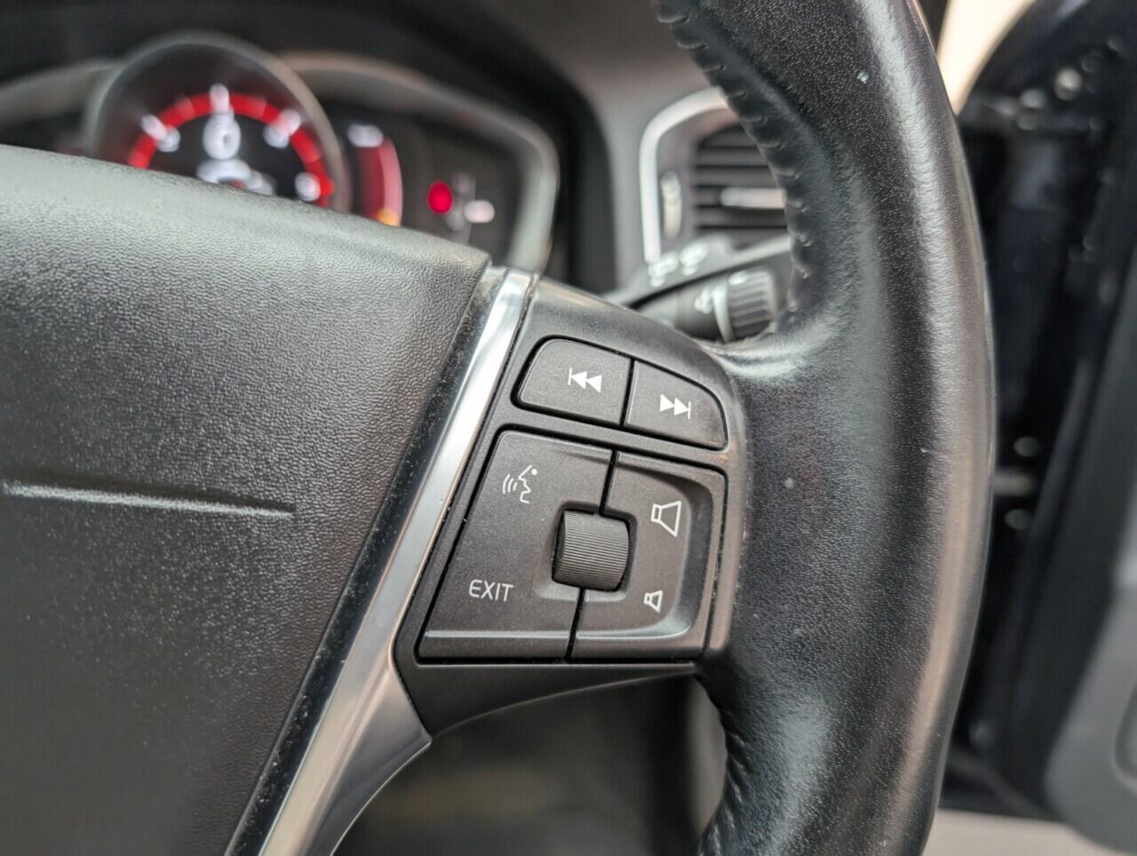 Used Volvo V60 2016 for sale - 76424266: Photo 19