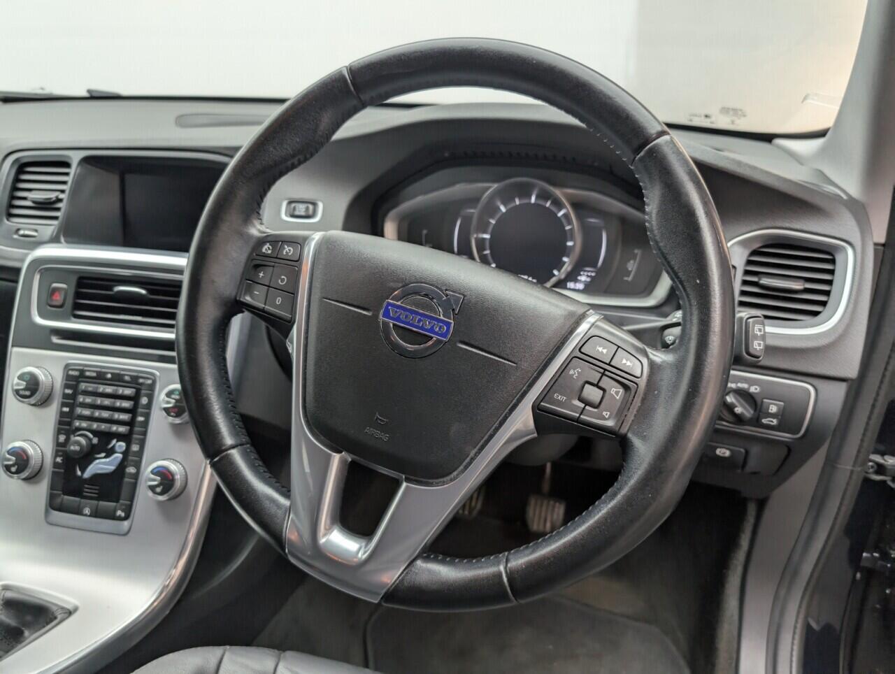 Used Volvo V60 2016 for sale - 76424266: Photo 22
