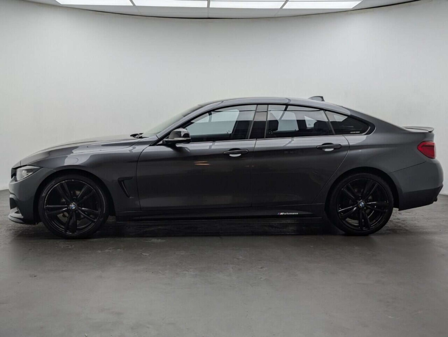 Used BMW 4 Series 2017 for sale - 77714412: Photo 5