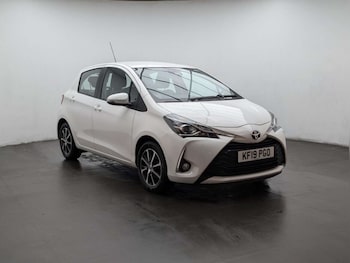 Used Toyota Yaris 2019 for sale - 77762387: Photo