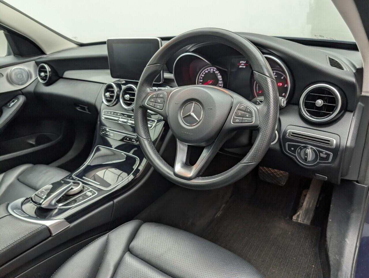 Used Mercedes-Benz C Class 2018 for sale - 77559163: Photo 11