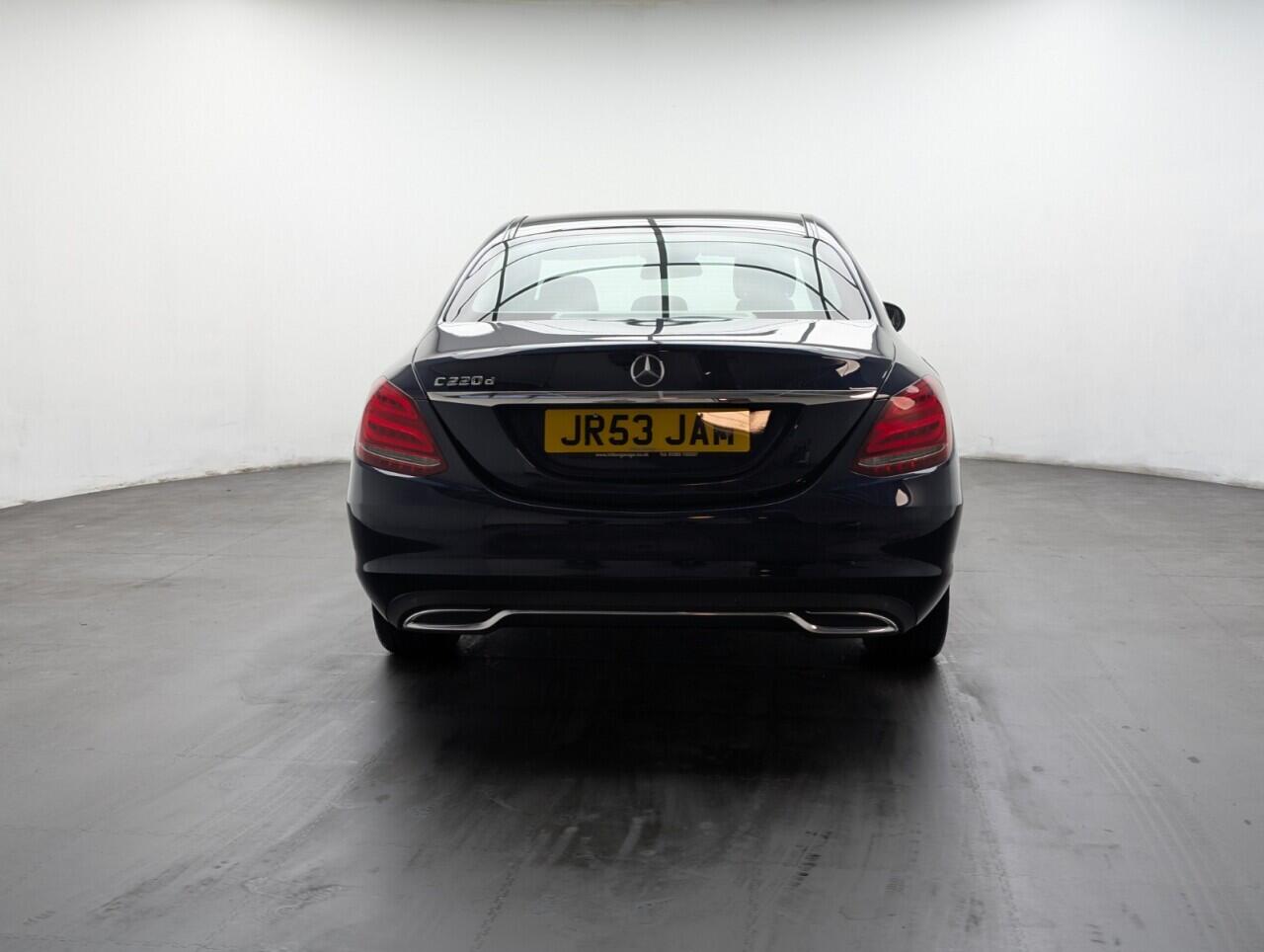 Used Mercedes-Benz C Class 2018 for sale - 77559163: Photo 7