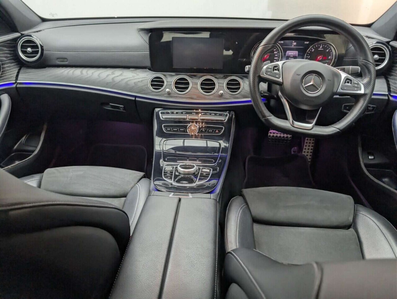 Used Mercedes-Benz E Class 2017 for sale - 78112493: Photo 28