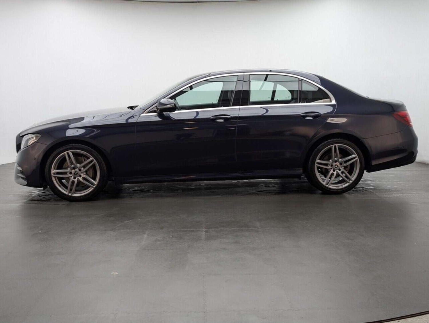 Used Mercedes-Benz E Class 2017 for sale - 78112493: Photo 6