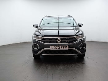 Used Volkswagen T-Roc 2024 for sale - 78733777: Photo