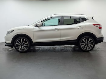 Used Nissan Qashqai 2016 for sale - 79101611: Photo
