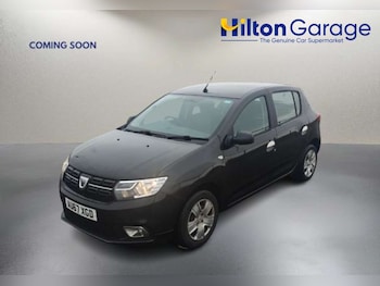 Used Dacia Sandero 2017 for sale - 77976992: Photo
