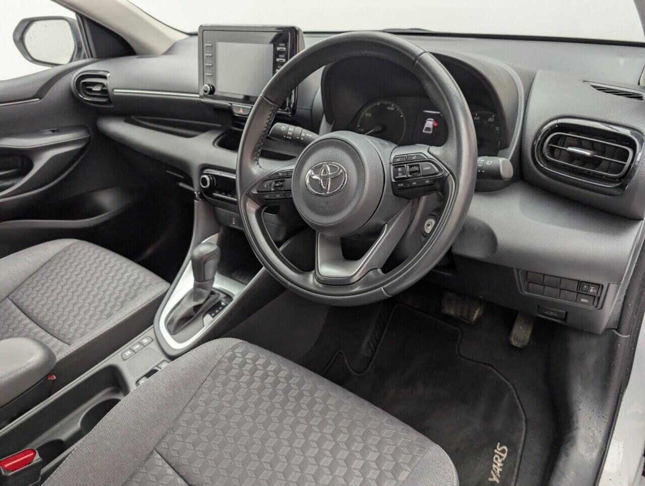 Used Toyota Yaris 2023 for sale - 76422600: Photo 11