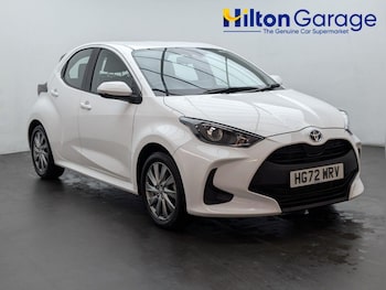 Used Toyota Yaris 2023 for sale - 76422600: Photo